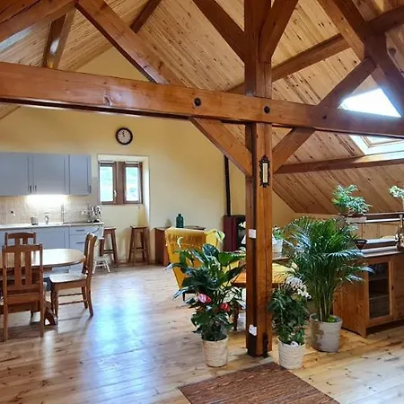 Casa rural Loft Mansardé Du Train Jaune Avec Vue Sur Les Montagnes Saillagouse